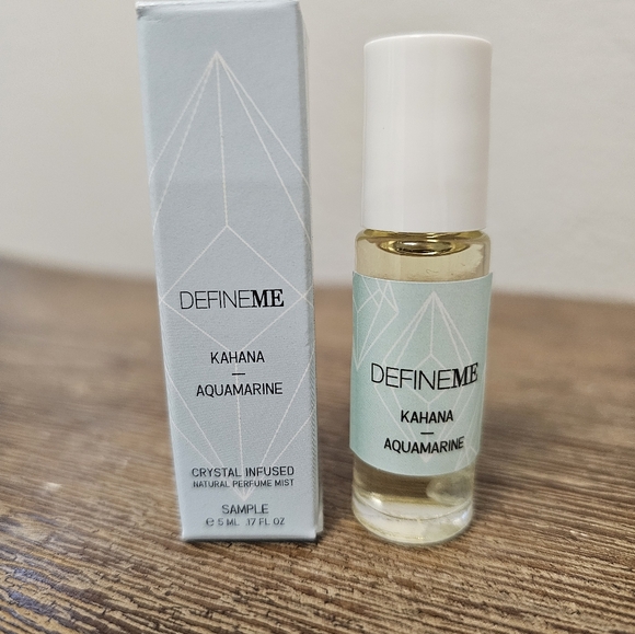 Define Me - Picture 3 of 4